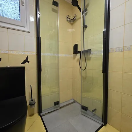 Jurcek With Jacuzzi & Sauna 아파트 *